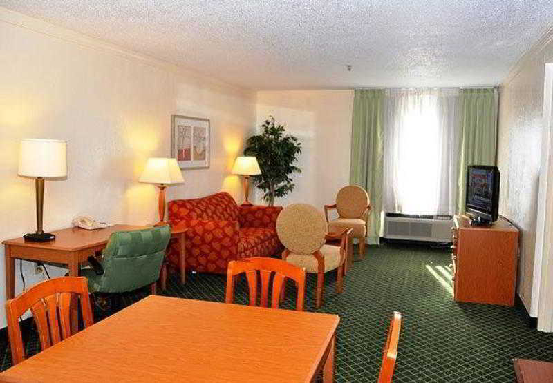 Fairfield Inn & Suites By Marriott Atlanta Vinings/Galleria Smyrna Buitenkant foto